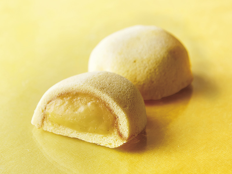 ふんわりムーンカスタード